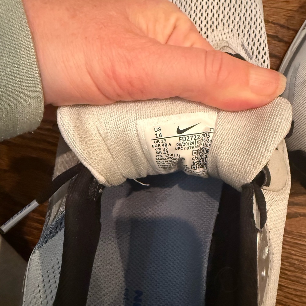 Nike men’s zoom Pegasus size 14. Excellent condition. Worn only a few times. - Picture 7 of 8